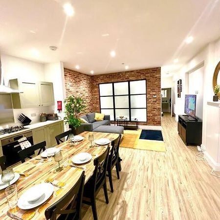Brand New Apt - Beach Breeze Spacious 1-Bedroom Apartment With Parking - Sleeps 4 Ppl- Internet Bournemouth Dış mekan fotoğraf